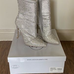 Steve Madden Winona rhinestone heeled bootie SZ 7.5.